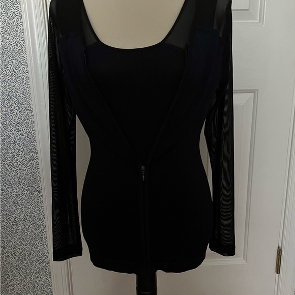 NWOT Stunning Navy & Black Two Piece Sweater Set - Picture 2 of 15